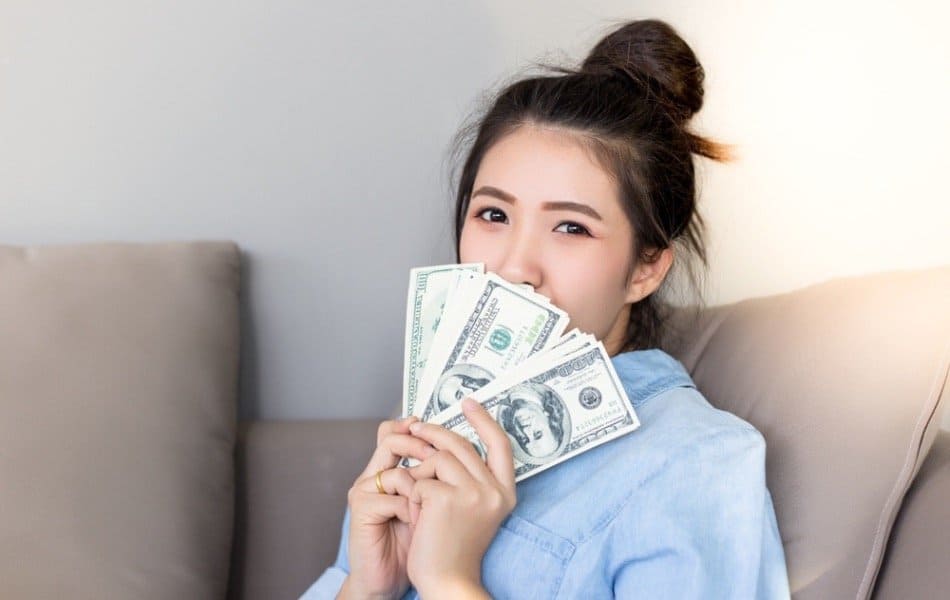 12 Millennial Women On Earning Money Through A Side Hustle