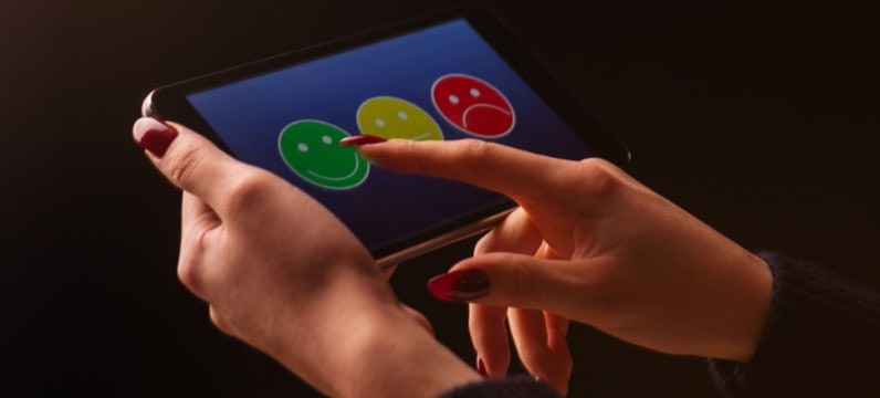 MANAGE CUSTOMER REVIEWS visual data 5